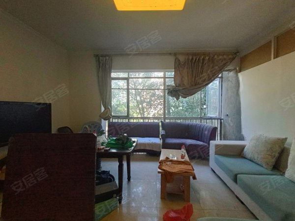 重庆渝北龙溪丽景雅苑大龙山轻轨站旁 丽景雅苑 电梯三房 精装住家