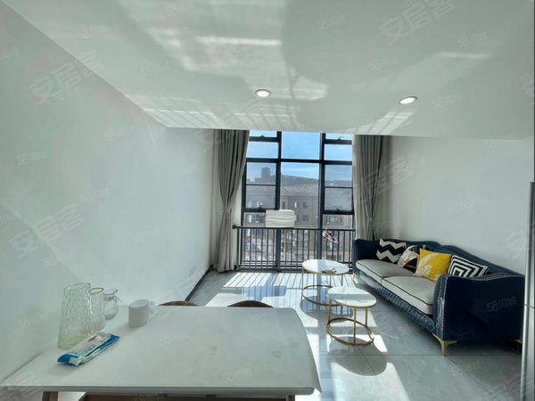 昆明五华龙泉路万彩城(商住楼)万彩城loft公寓全套家具拎包入住出租