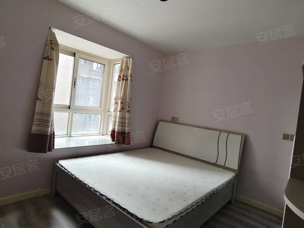 凉山西昌西客站泸川苑西部新城，电梯套三，装修温馨，带家具家电，可短租，可半年付出租房源真实图片