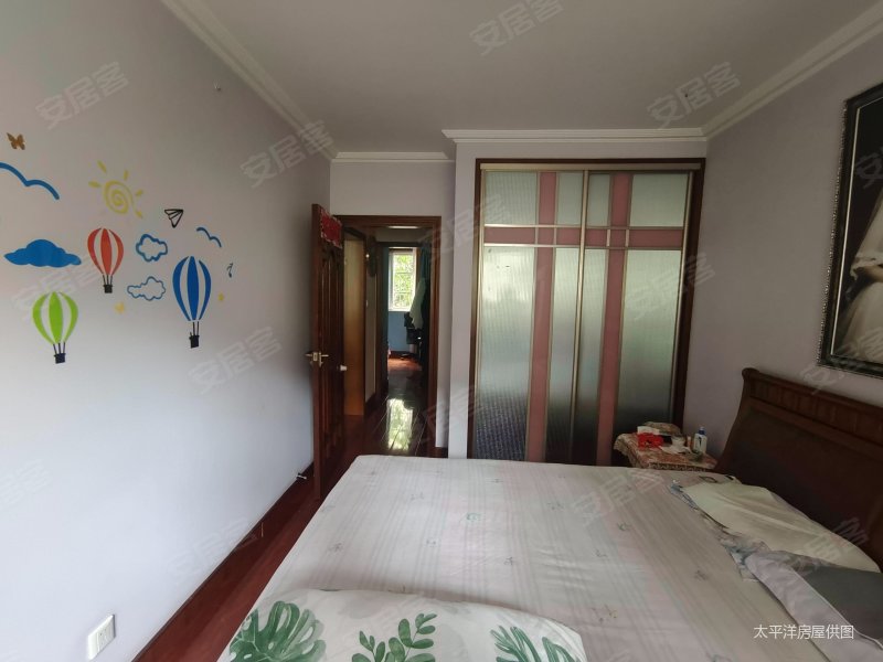 电梯三房,价格可谈,碧林湾(公寓住宅)二手房,910万,3室2厅,2卫,130.