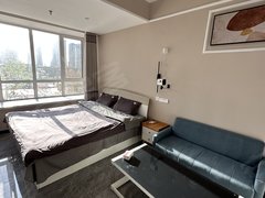 青岛市北中央商务区CBD商务区，万达39克拉公寓，开通暖气，37平民宿，可短租出租房源真实图片