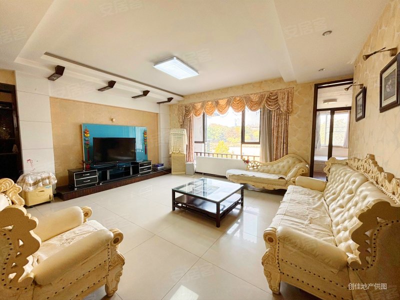 一号线华府出口,三楼,套三,好位置,左岸花都二手房,245万,3室2厅,2卫