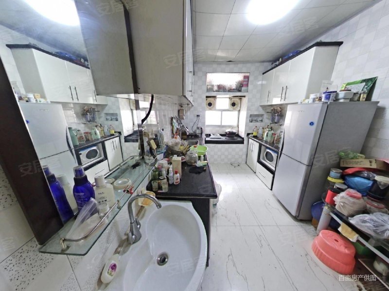 新西环二区3房2厅精装修带柴房一间看房随时约