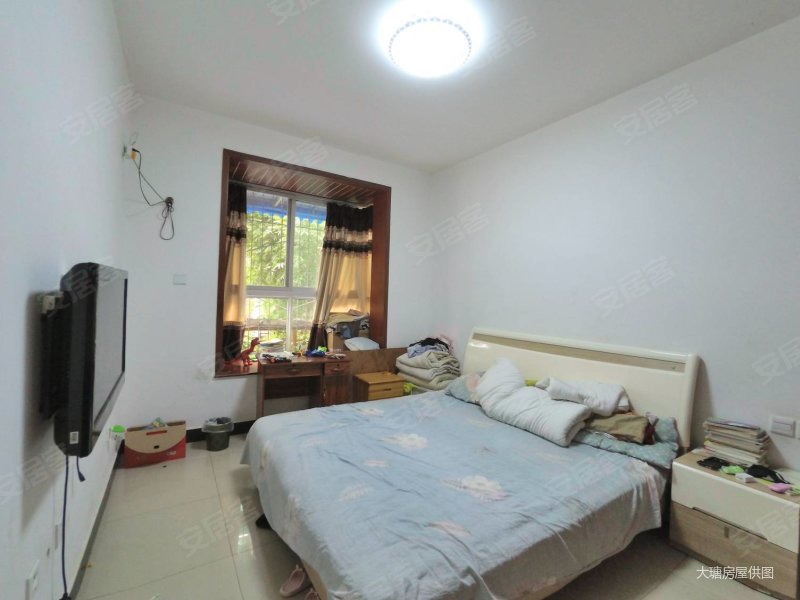 城中心 居家套三带花园 紧邻 和百伦 生活便利 繁华地段,福兴花园二手