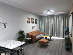 晋中榆次万达广场半年起租 定阳路水密芭莎对面 德元府 精装三居一卫 配套齐出租房源真实图片