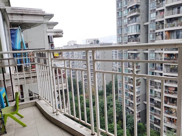 重庆南岸学府大道回龙湾小区回龙湾小区 2室1厅1卫 电梯房 60平 南北