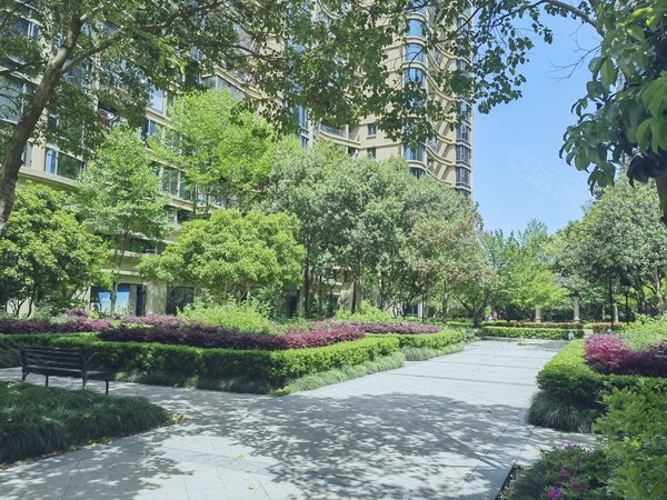 绿城皇冠花园一期 精装两室一厅 近宝龙研发园,高新区租房-宁波58安居