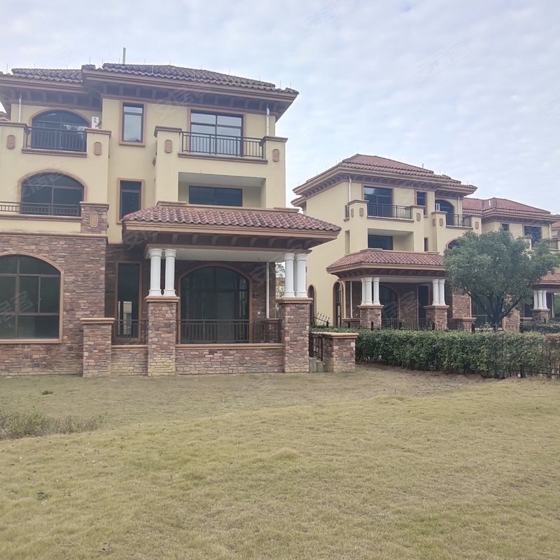 君澜湾山语香缇别墅