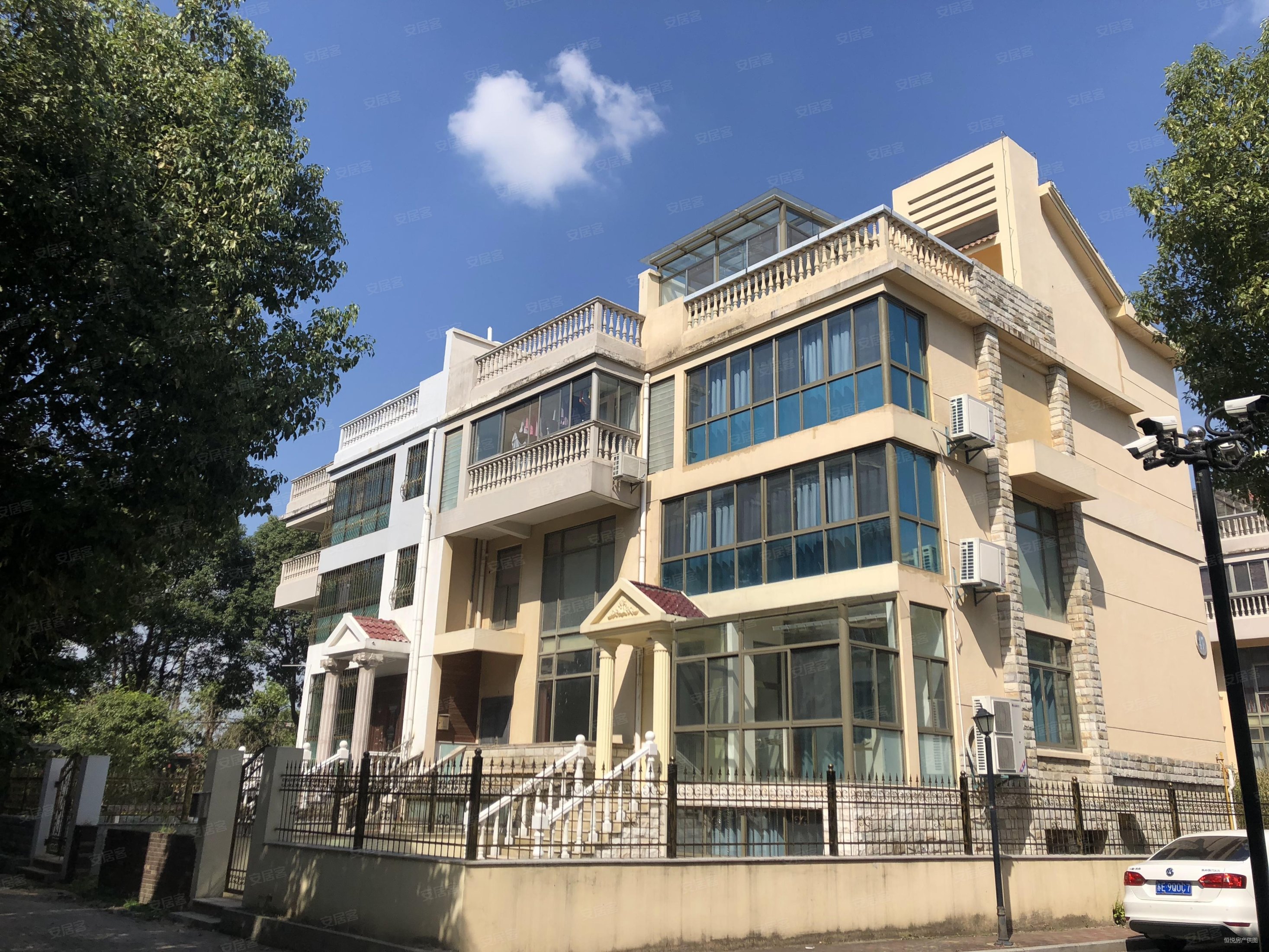 鸿禧山庄联排别墅花园方正位置佳诚心急售