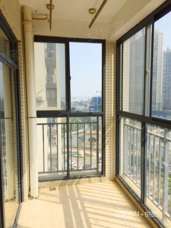 鑫海国际公寓2室2厅1卫65㎡南北100万