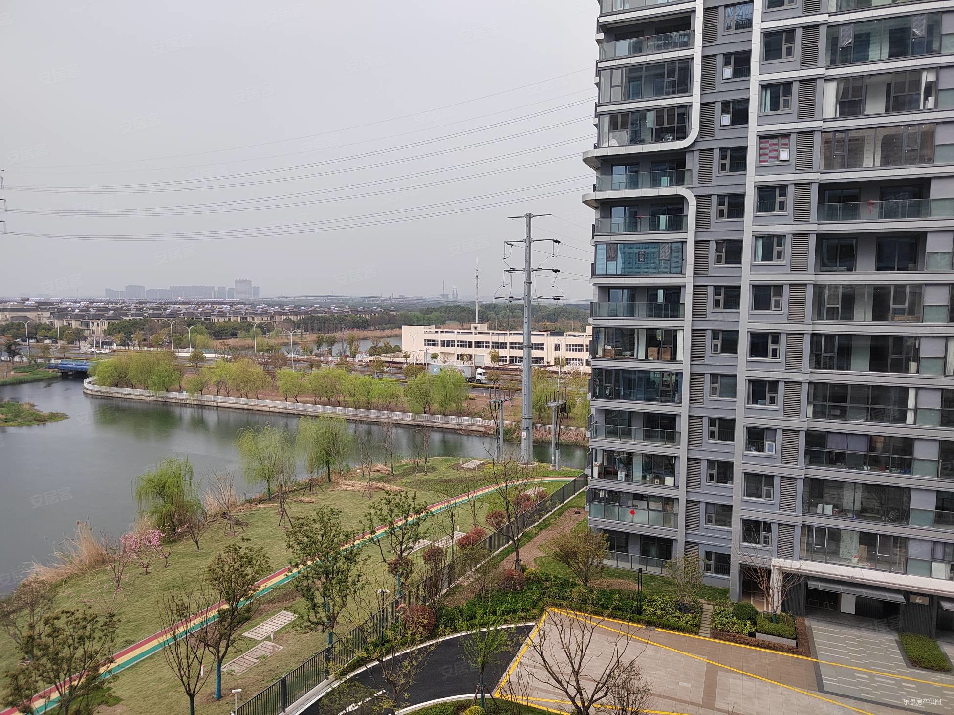 保利栖月雅园3室2厅2卫101.32㎡南北198.8万