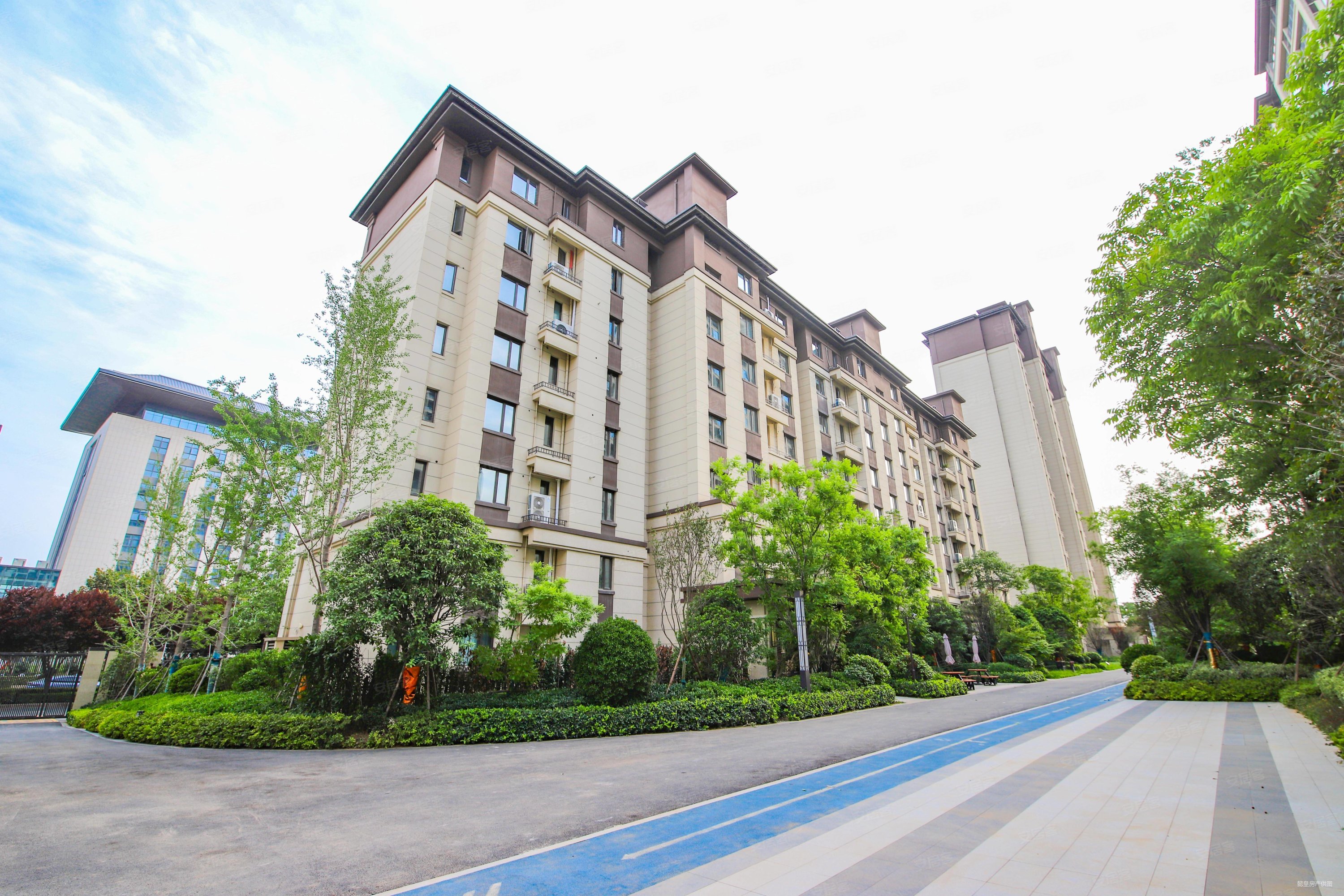 中梁壹号院3室2厅2卫108㎡南北100万