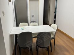 南京建邺建邺万达广场精金花园南区 4室1厅1卫出租房源真实图片