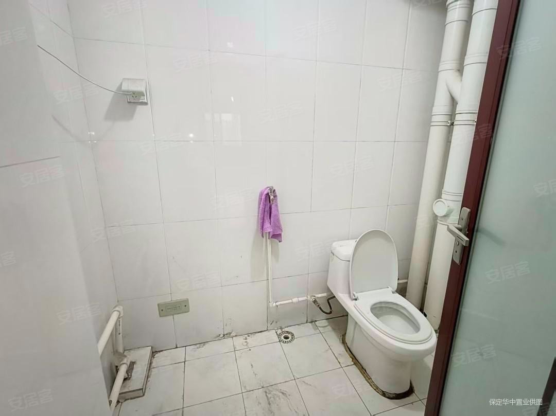 府河家园3室2厅2卫112㎡南北72万