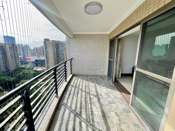 广州花都新区骏威锦东花园b区锦东花园 大平层放租 精装4房 拎包入住