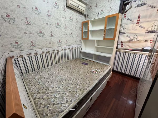 金华东阳东阳江北金玉广场小区市区商业成熟，出行方便出租房源真实图片