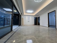 肇庆端州东湖阳光城檀府 4室2厅2卫 电梯房 精装修 配套齐全出租房源真实图片