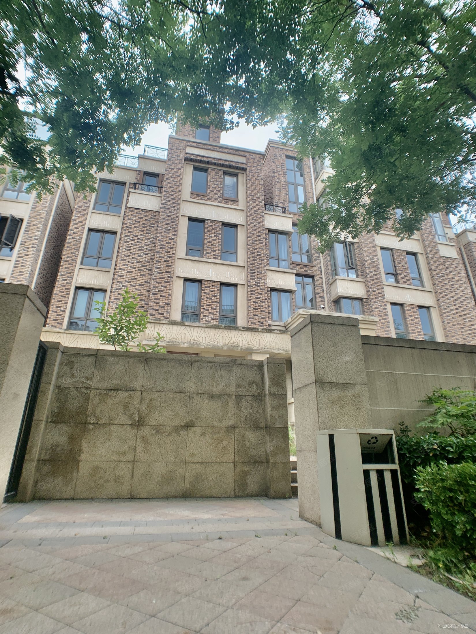 带下叠车库,仁恒金沙府二手房,658万,5室2厅,3卫,320平米-唐山安居客