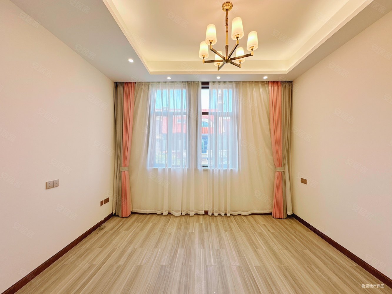 青啤沂河美域(南区别墅)7室4厅5卫384.84㎡南北620万