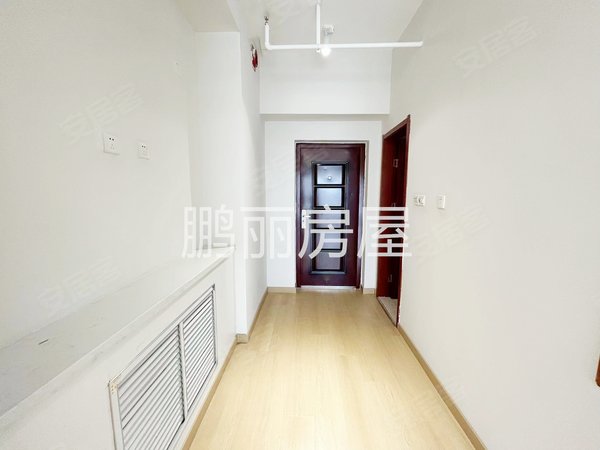 青岛崂山高科园鹏丽南华利源国际公馆辽阳东路 鹏丽南华 高科园装饰城