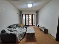 南阳宛城鸟巢东区 森林半岛旁三川御锦台精装修三室家具家电齐全 拎包入住出租房源真实图片