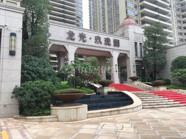 南宁良庆五象大道龙光玖珑湖(二期)龙光玖珑湖(二期) 3室2厅2卫 南北