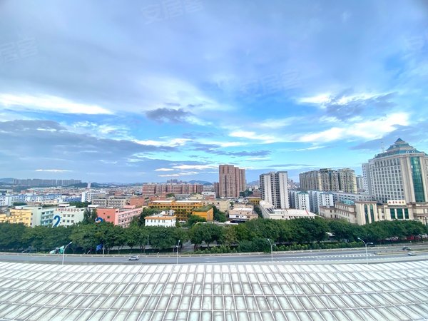 广州天河东圃东圃广场金融城 东圃地铁口 兰亭盛荟 精装四房 南向望江