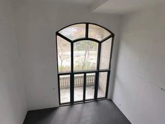 深圳龙华观澜仁山智水花园(别墅) 4室2厅2卫 216平米出租房源真实图片
