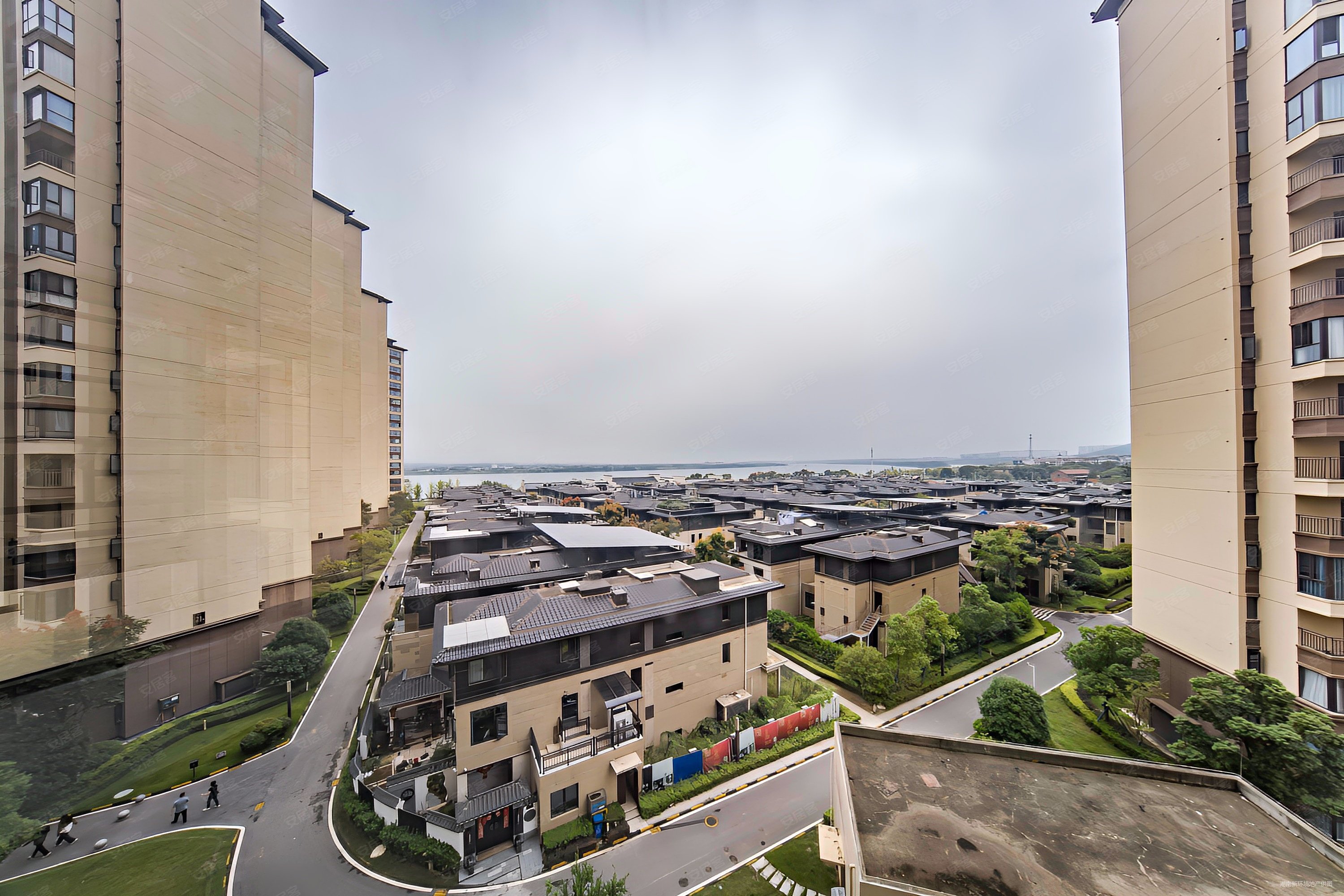 精装三室两卫,蓝光雍锦半岛二手房,200万,3室2厅,2卫,125平米-长沙