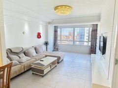 丹东振兴万达安东老街电梯商品房两室两厅包取暖物业 看房有钥匙抓紧联系我出租房源真实图片