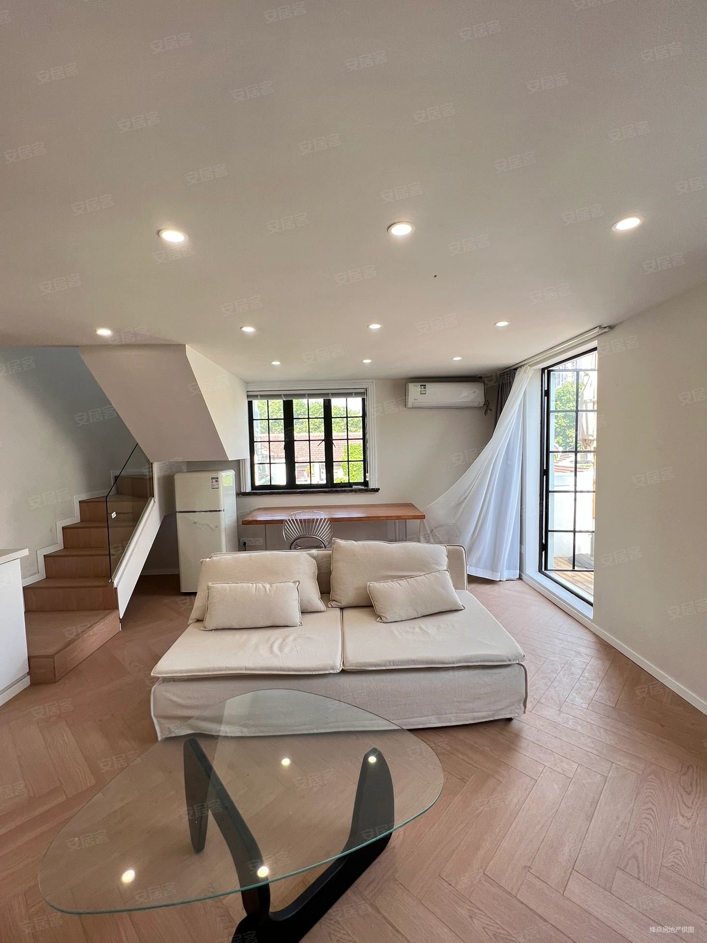 复地雍湖湾(商住楼)1室1厅1卫40㎡南北45万