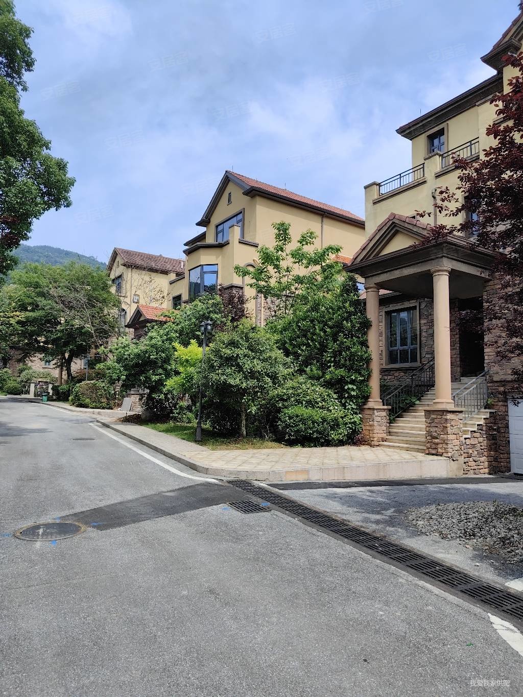 好房    湾里长春湖壹号联排别墅位置非常好户型非常好随时看