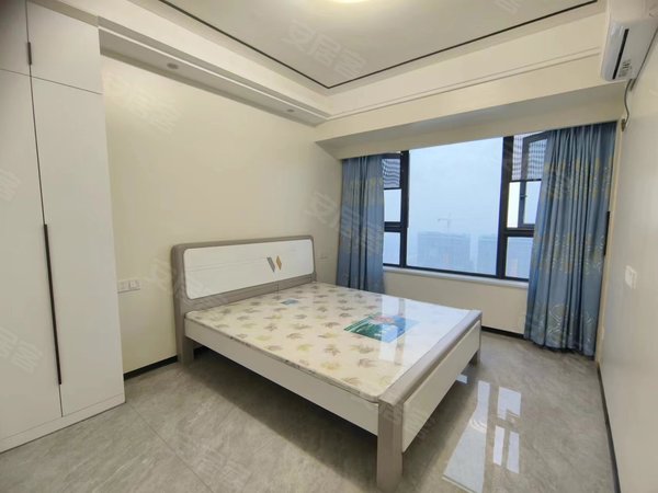 内江隆昌北关隆城观邸向阳路小学,新街里,金沙广场,精装三室,四个空调