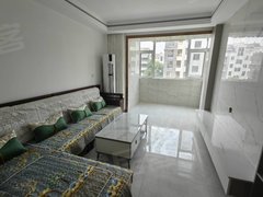 龙口南山丁冇街裕隆班车点,音乐学院,健康学院附近,出行方便,购物方便出租房源真实图片