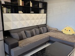 温岭城西温岭银泰轩宇公寓两室两厅一卫，精装修，出行便利！出租房源真实图片