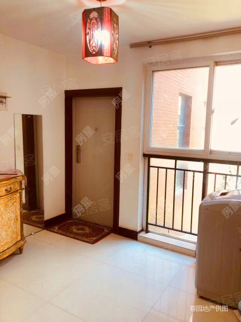 假日湾交通便利南北通透临地铁环境好电梯房