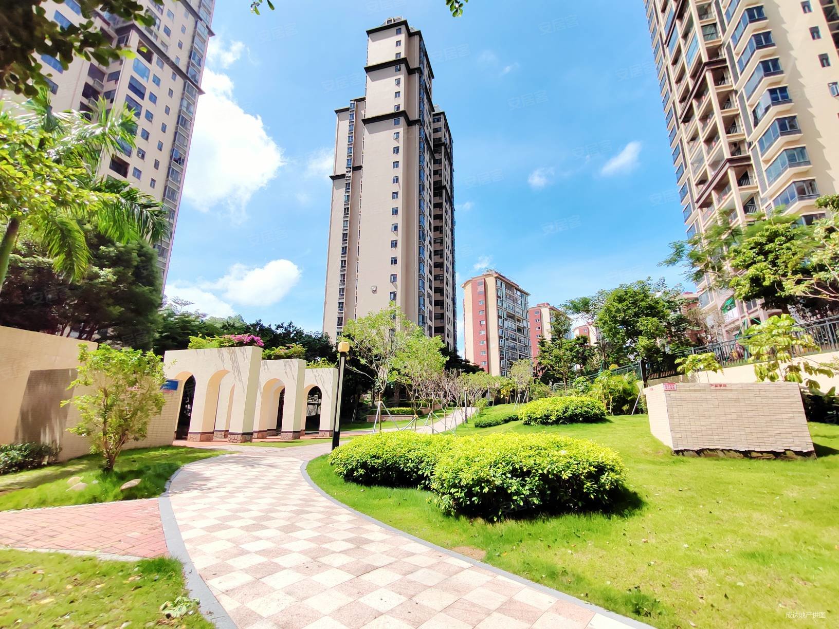 笋盘大5房168万光彩排次新小区山语豪庭南北通