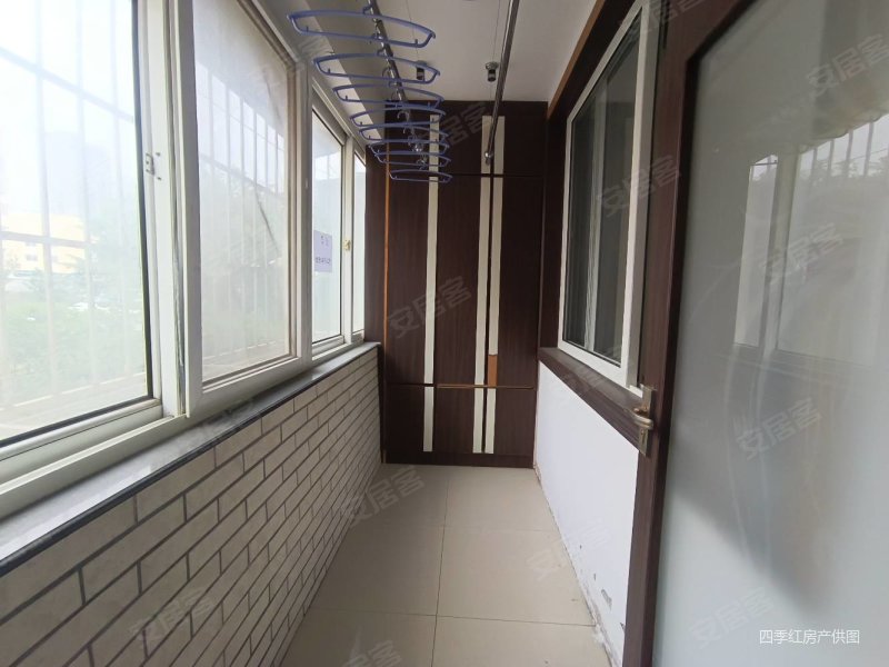 寨北小区 古寨小环翠中 三室向阳 低楼层 带储 电视台南