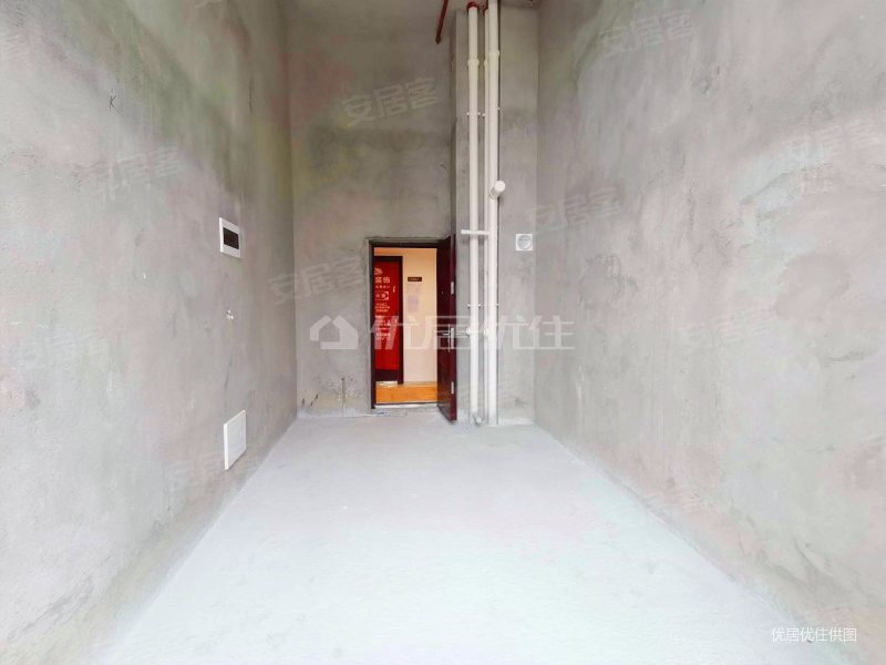 东葛路 南北通透 精装可拎包入住 交通便捷 次新小区,龙光玖珑华府