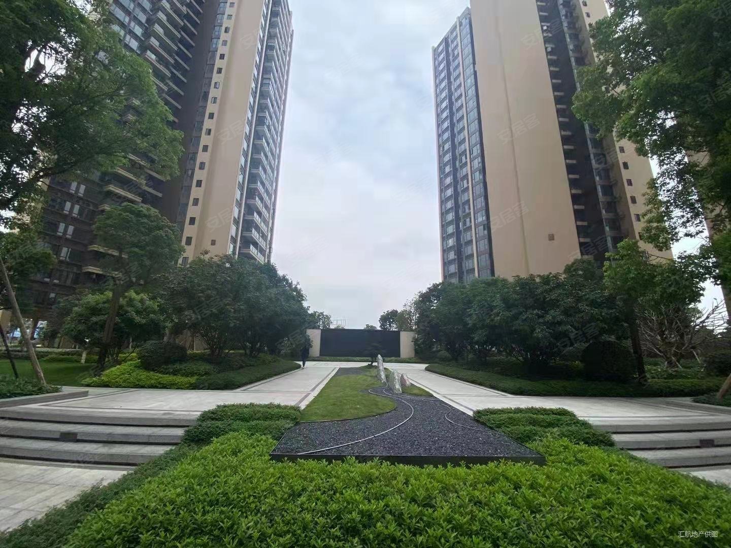 小榄玖龙湾 精装3房2卫 全新拎包入住 南向采光好,龙光玖龙湾二手房