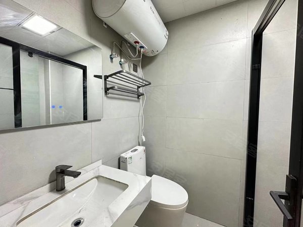 金华东阳东阳市中心五马塘村五马塘 夜市 塘头杨大银田畈 沃德中心 精装套间多户型出租房源真实图片