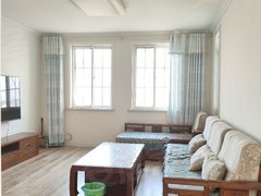 青岛胶州李哥庄青岛风景大套三！家具家电齐全拎包入住随时看房!存实木出租房源真实图片