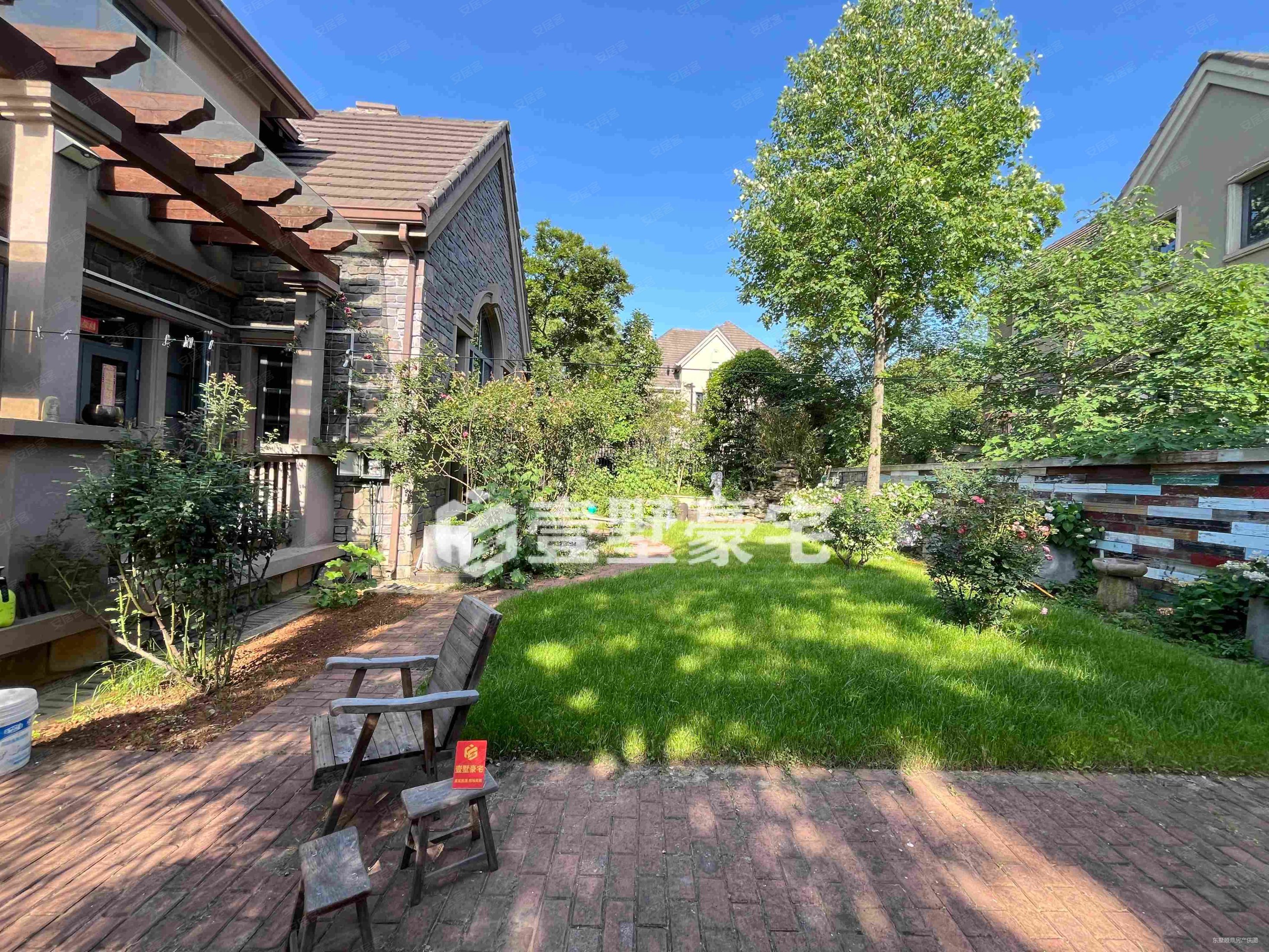 南京汤泉 九龙湖畔 山河水独栋别墅 精装修 大花园 诚心卖