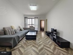 清镇城区东门桥广大城 一号大院 奥特莱斯旁边  2室精装修家电齐全拎包入住出租房源真实图片