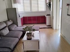 丹东振兴第二医院帽盔山御鑫源步梯5楼，两室一厅家电齐全包取暖物业，有空调出租房源真实图片