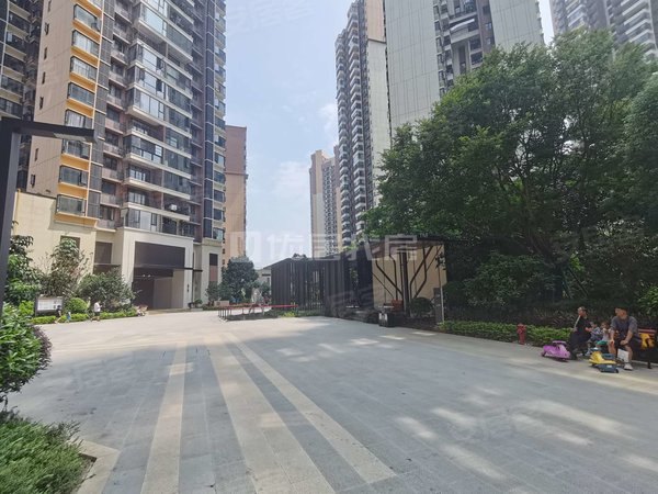 南宁西乡塘北湖华润万象华府北湖市中心 96平 3室 万象华府 精装电梯