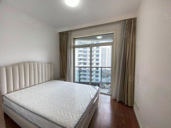 上海宝山友谊路上海长滩冠东苑(上海长滩2期 冠东苑)(照片实地拍摄)