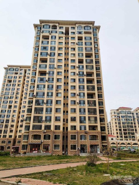 新加坡花园电梯房 近地铁 公交站