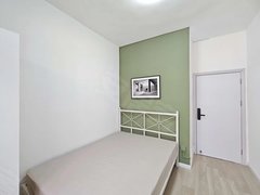 深圳宝安新安灵芝园新村 实图实价！无中介费！限时优惠！近地铁！出租房源真实图片