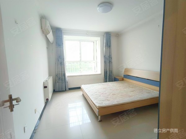 出售前进路筑城国际花园电梯小洋房 三室南北通透面积110平